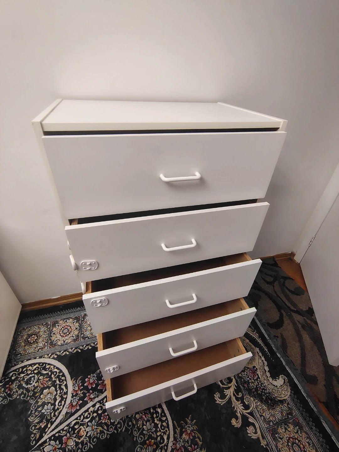 White 5-Drawer Chest - photo 5
