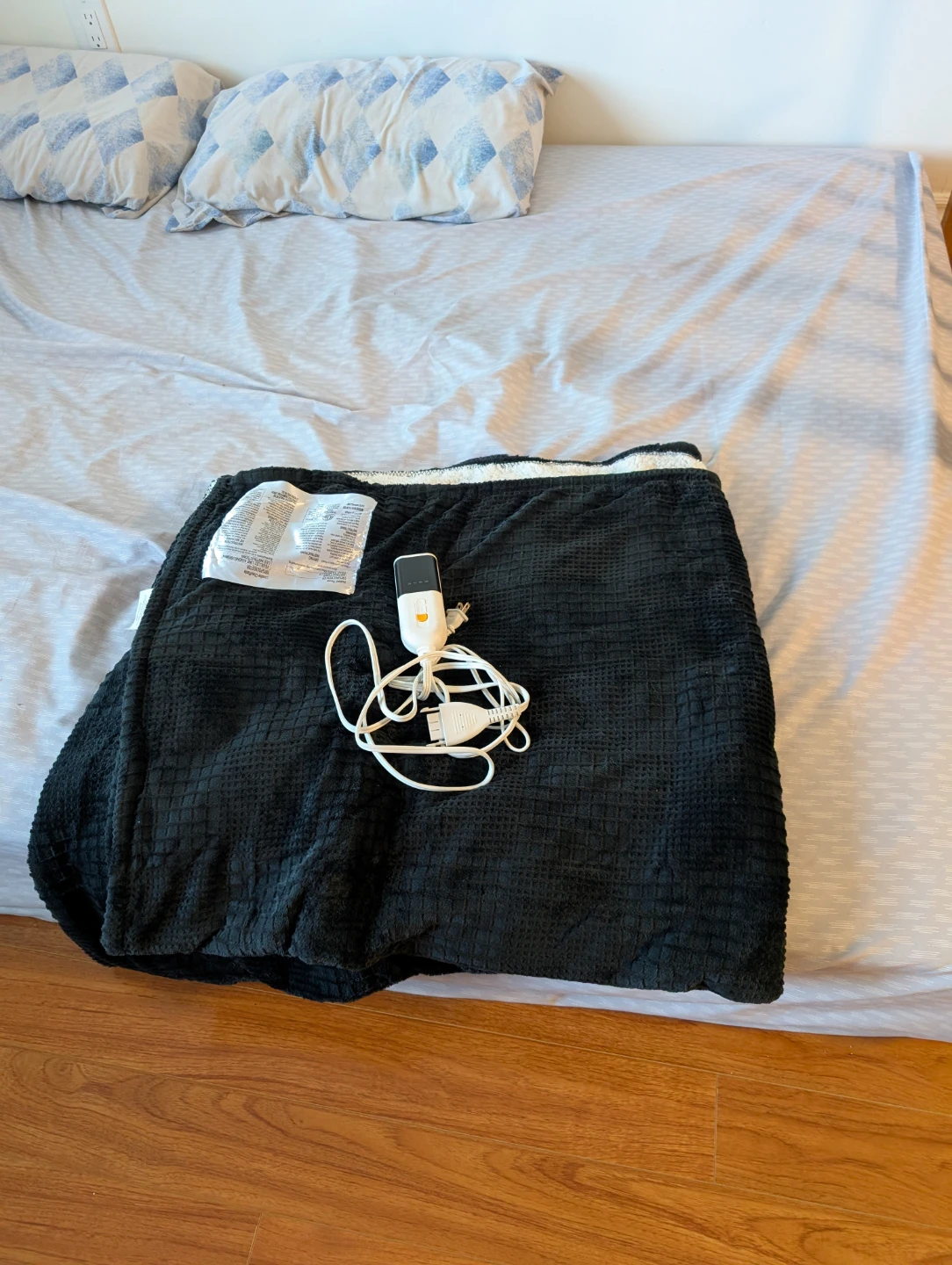 Black Electric Heated Throw Blanket