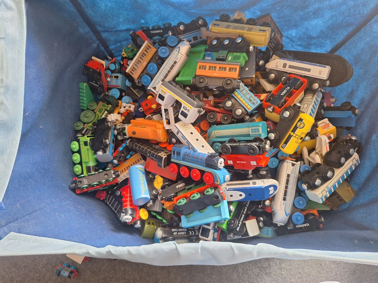 Large Collection of Thomas & Friends Wooden Trains and Tracks - photo 3