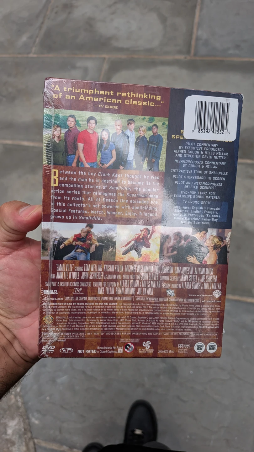 Smallville The Complete First Season DVD - photo 3