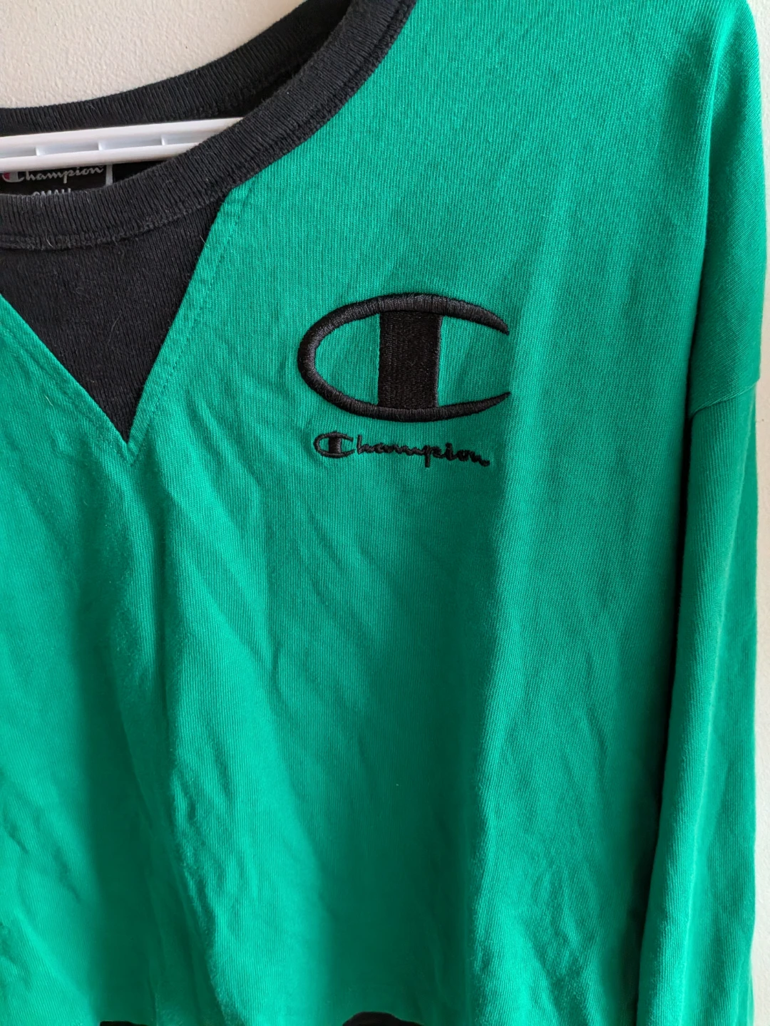 🏈 Champion women's crop sweatshirt in excellent condition - photo 4