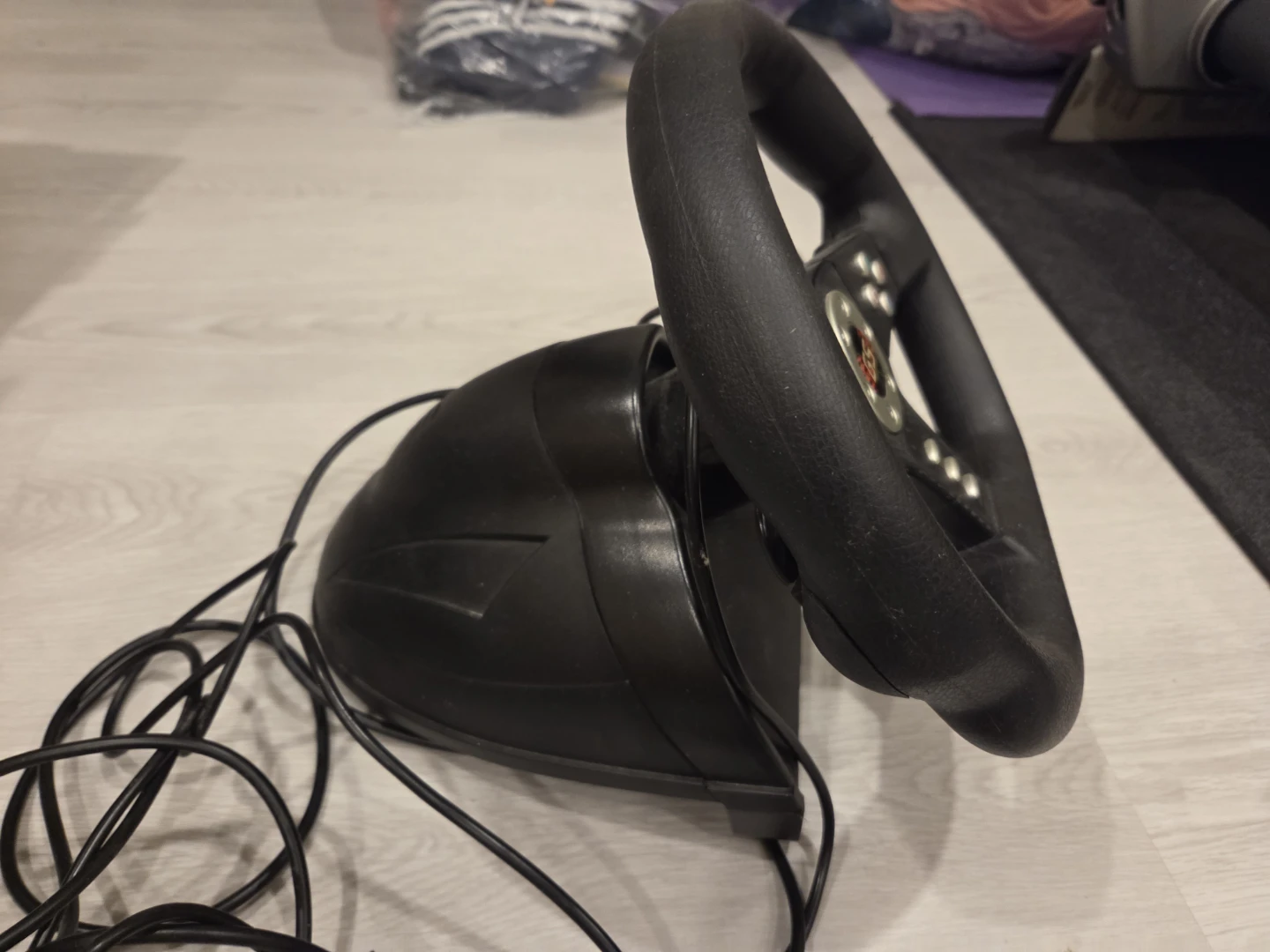 GameStop Racing Wheel for PlayStation 2 PS2 - photo 4