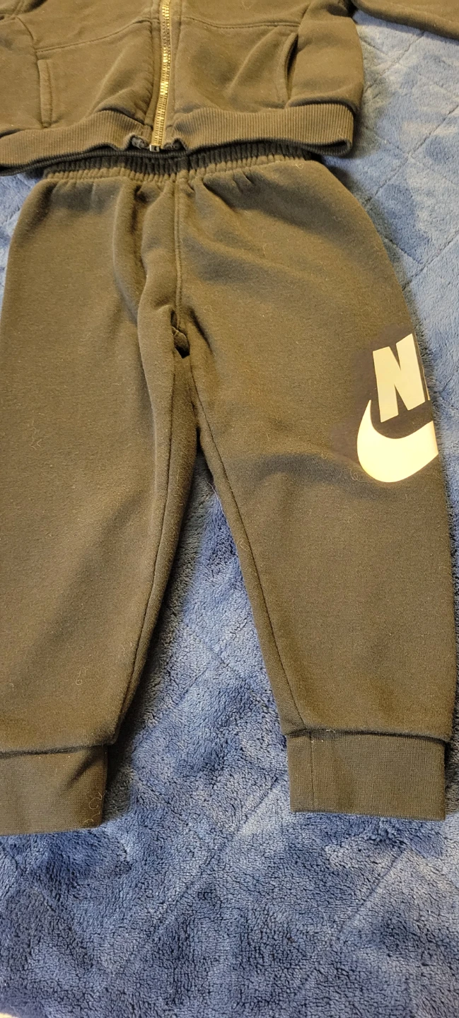 Toddler Nike Black Jogger Set - photo 2