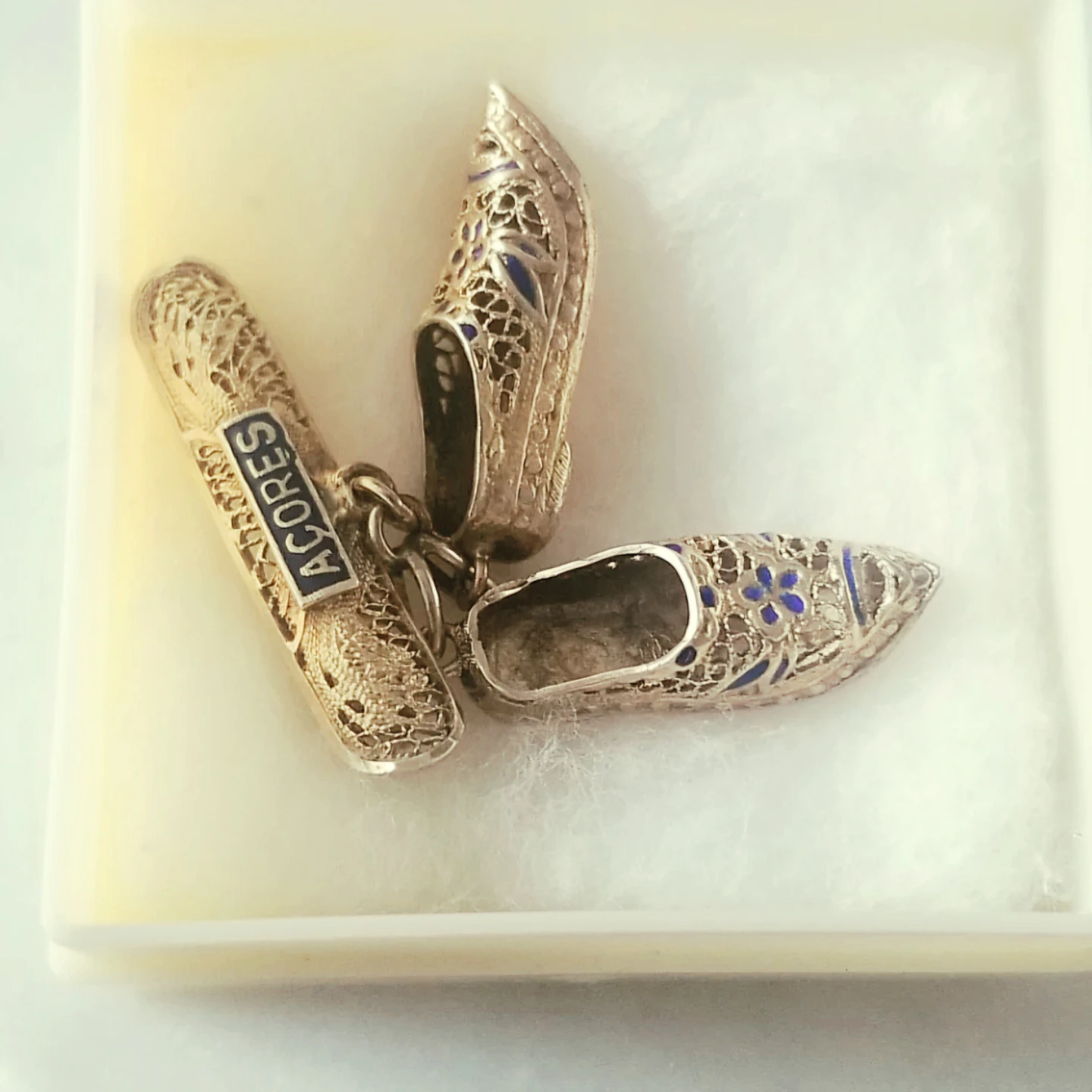 Vintage Portuguese Filigree Dress Shoe Brooch | Gold & Blue - photo 2