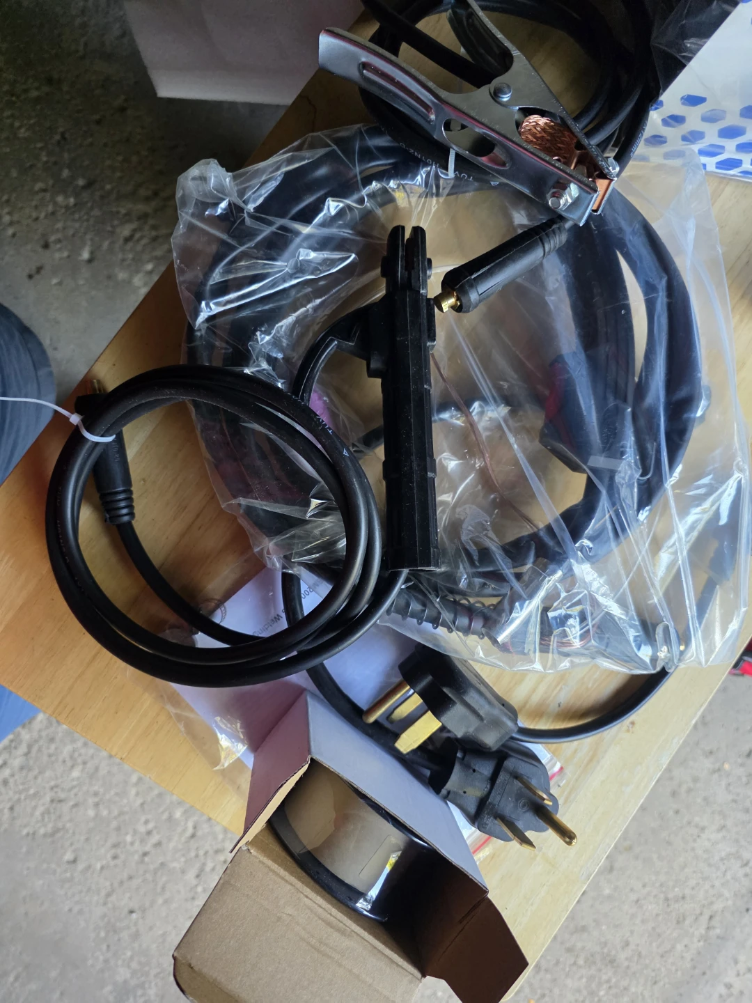Portable welding machine