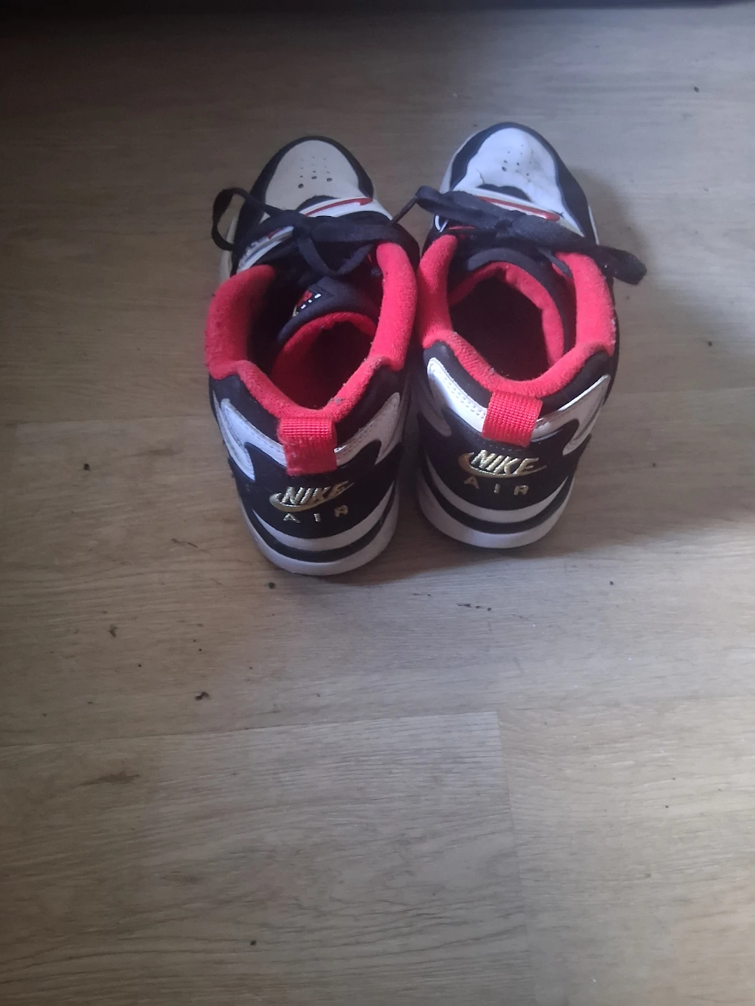 Nike Air Diamond Turf Sneakers