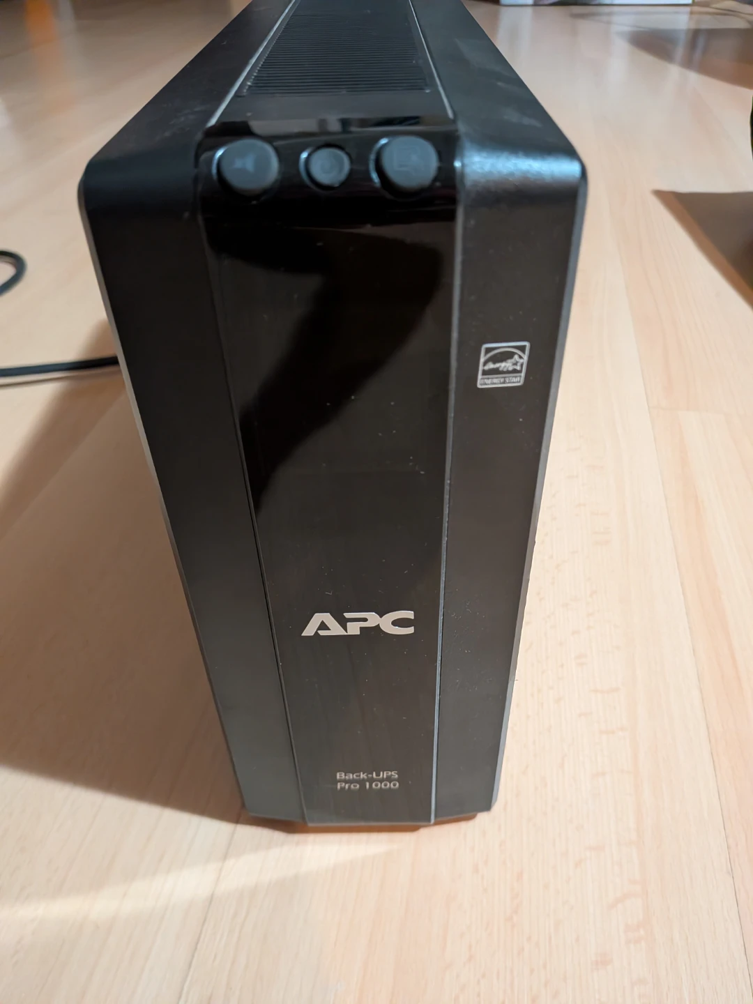 APC Back-UPS Pro 1000