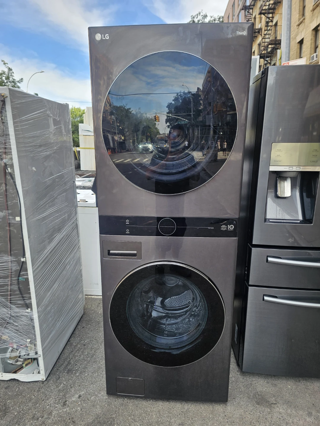 LG WashTower ThinQ Laundry Center electric