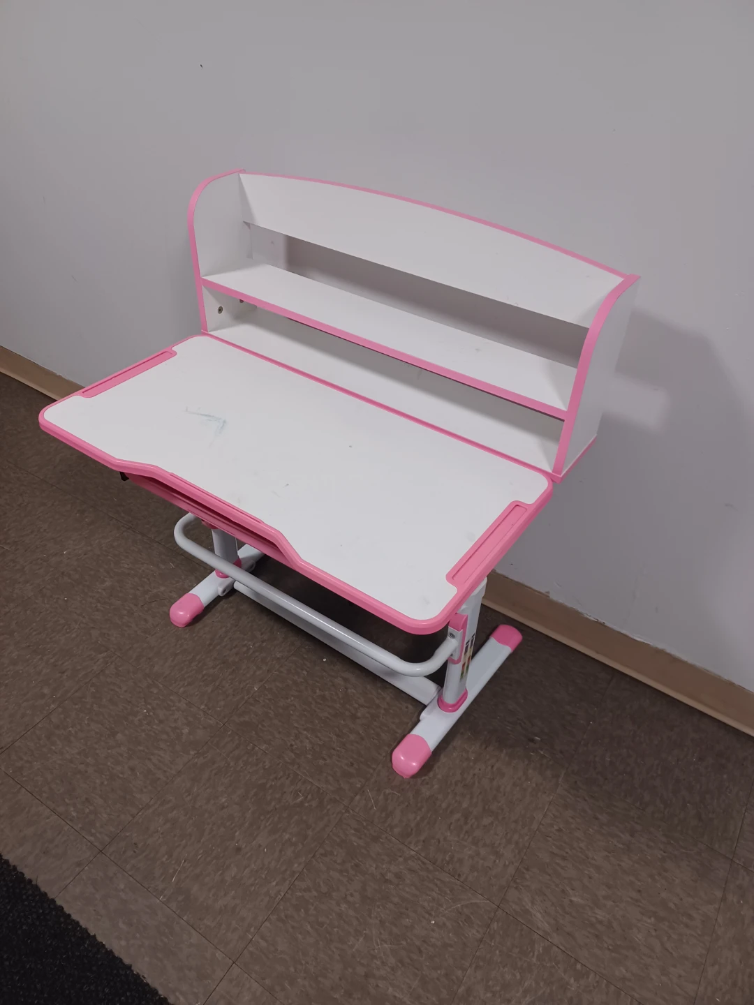 Kids Adjustable Pink and White Desk - photo 2