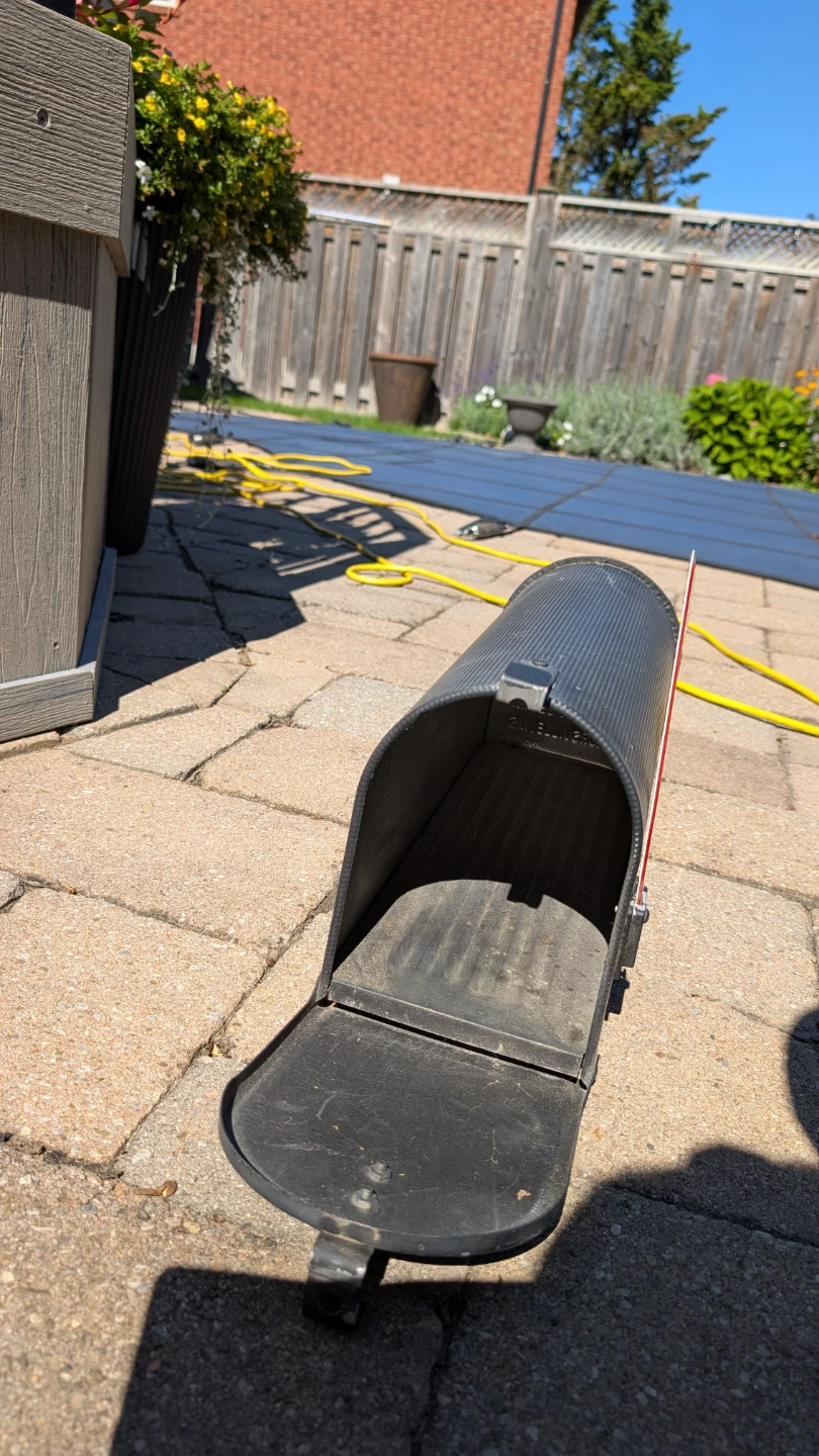 Southern Gemini Black Mailbox - photo 4