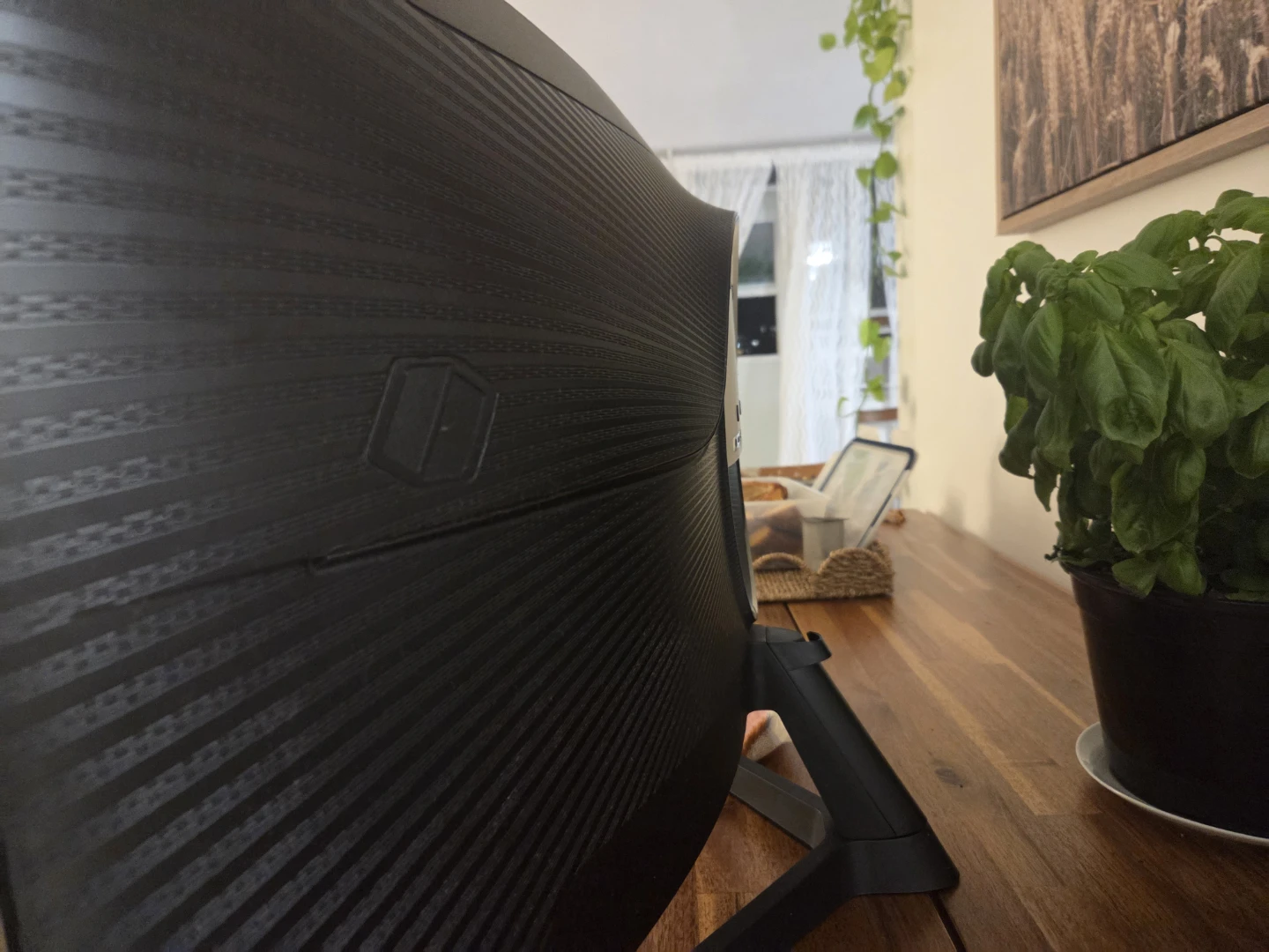 Samsung 34-inch Curved Odyssey Monitor - photo 2