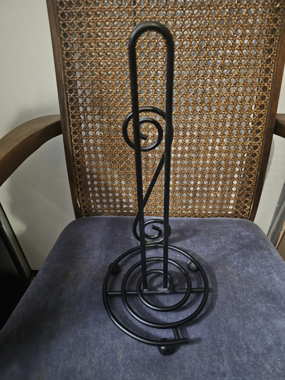 Black Metal Paper Towel Holder