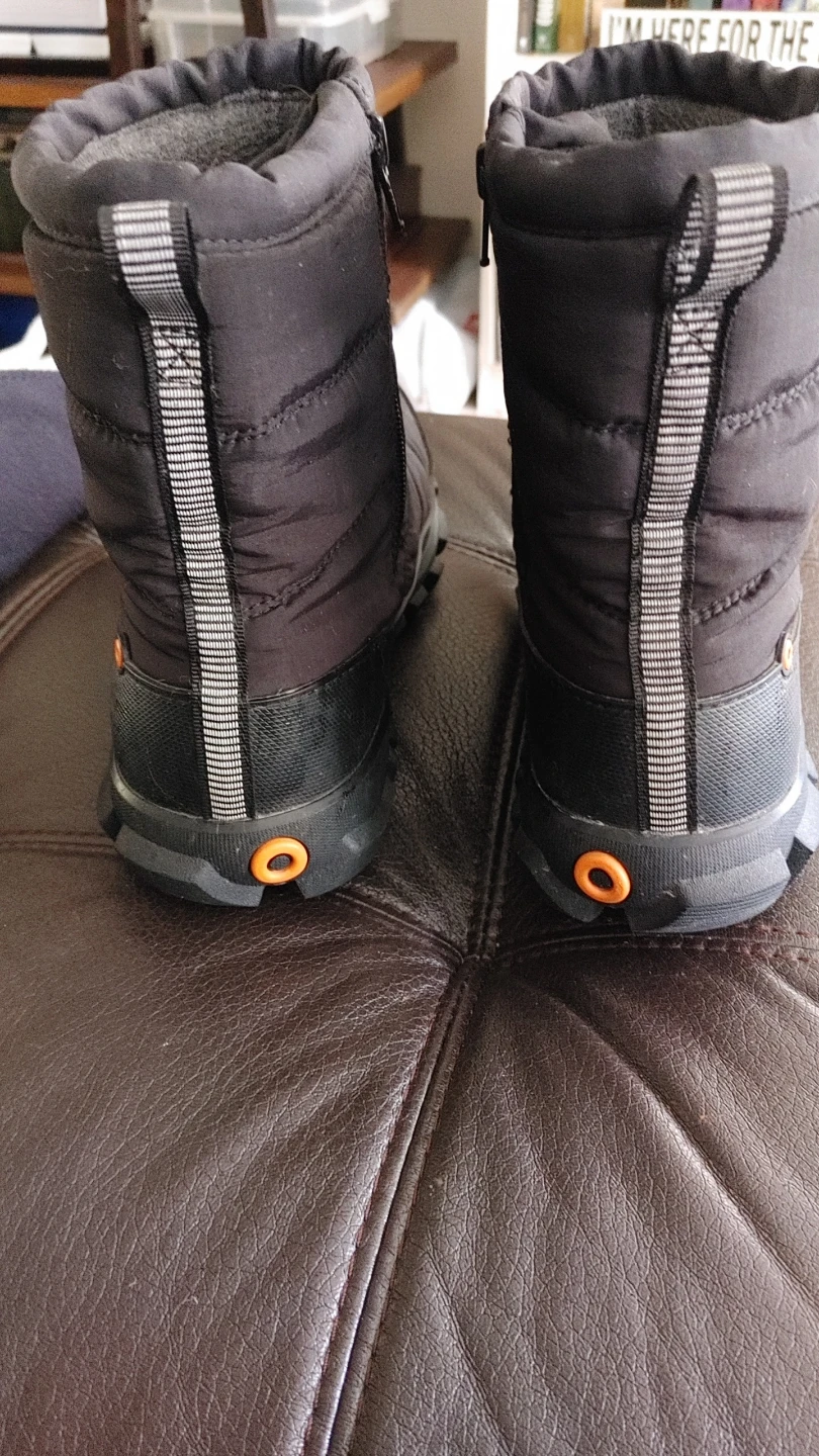 BOGS womens winter boots Size 9.5 - photo 3