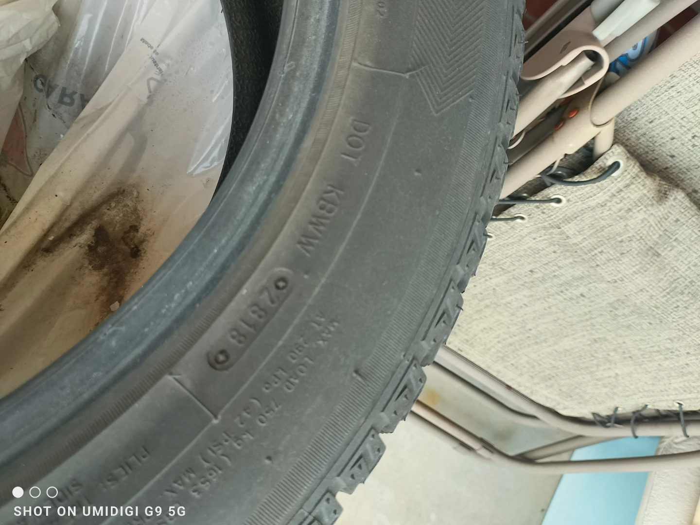 Snow tires 215/55/17.  4 tires - photo 2