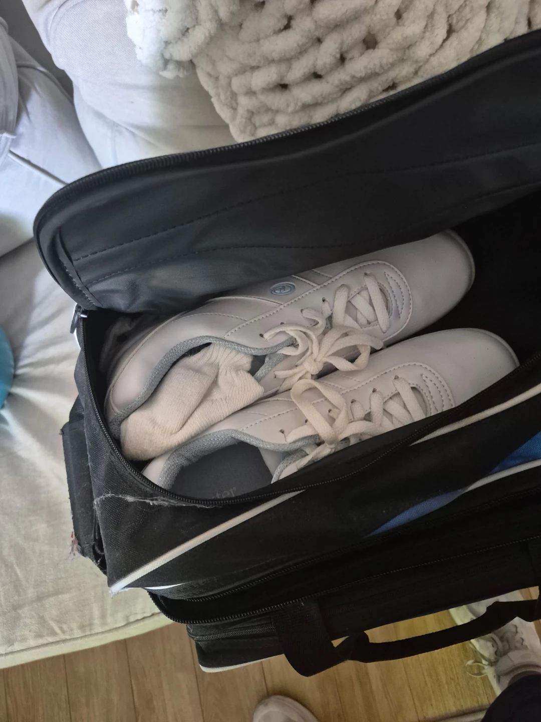 Bowling set. Shoes  size 13. - photo 5