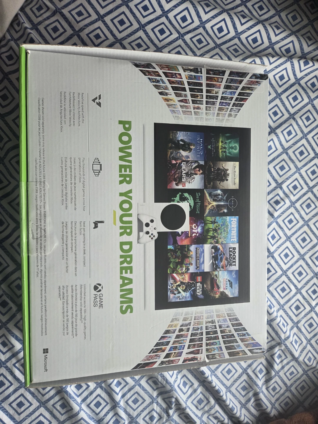 XBOX Series S with original box and 3 controllers - photo 5