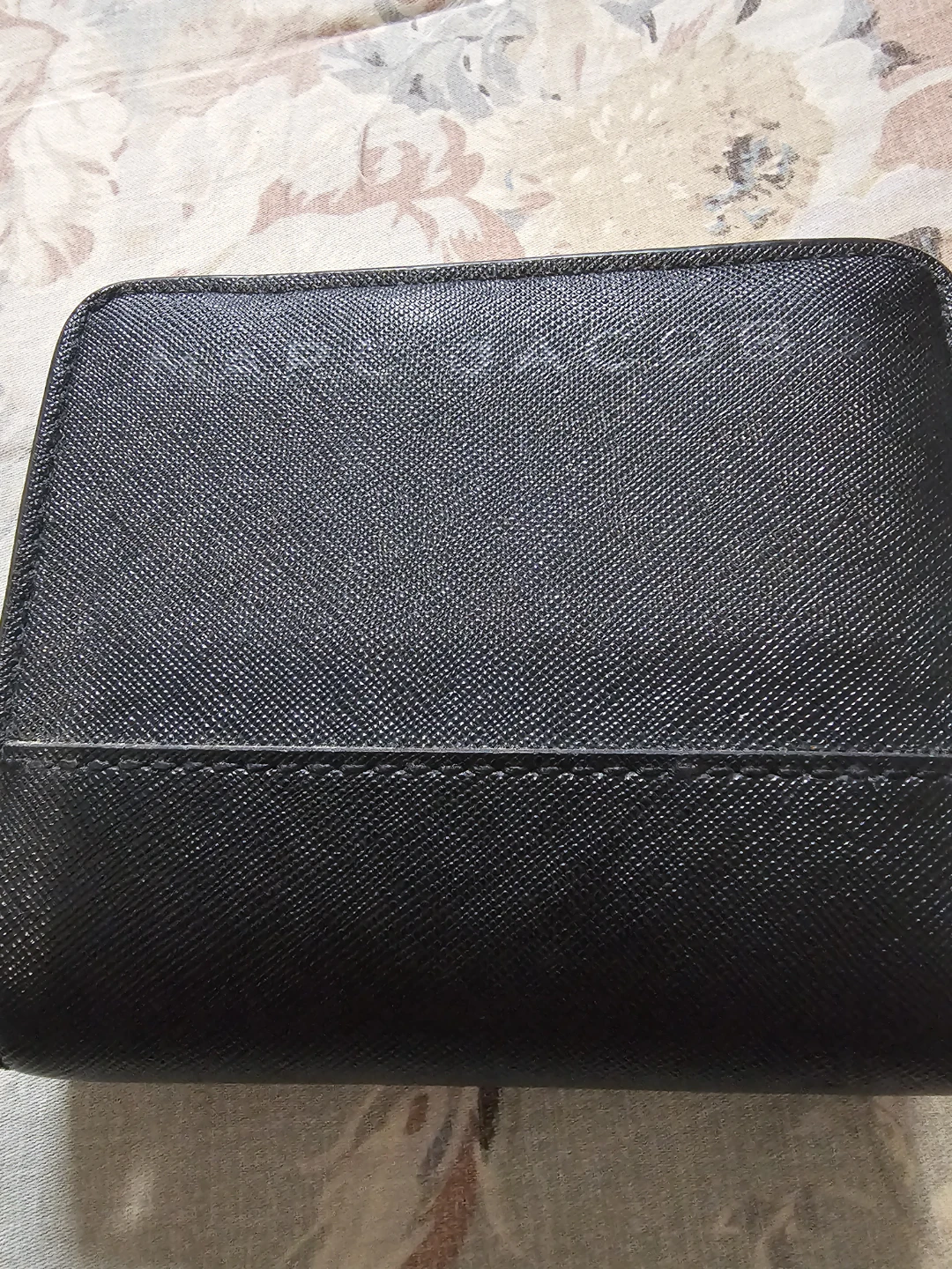 Marc Jacobs black bifold wallet - photo 3