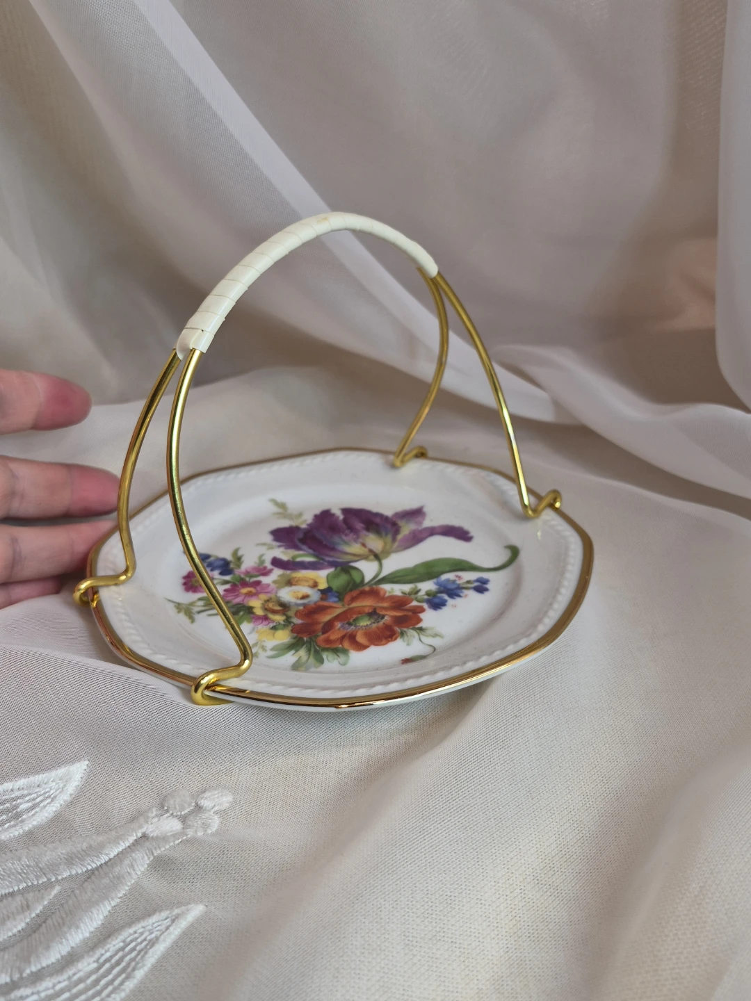 Beautiful Vintage 6" Round Gloria Porcelain West Germany