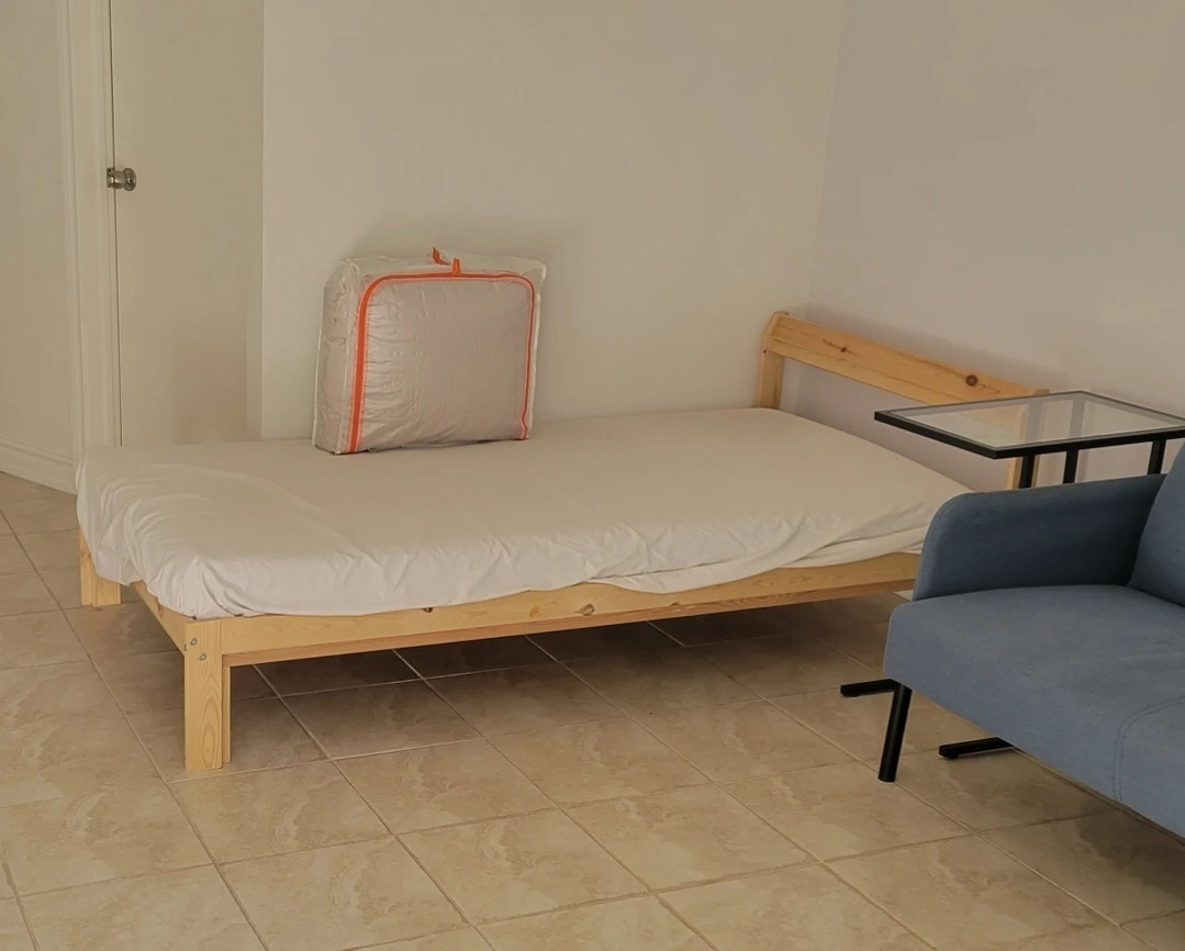 bed frame and mattress - photo 3