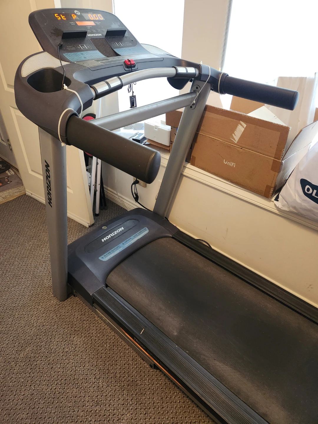 Horizon Fitness Treadmill - photo 4