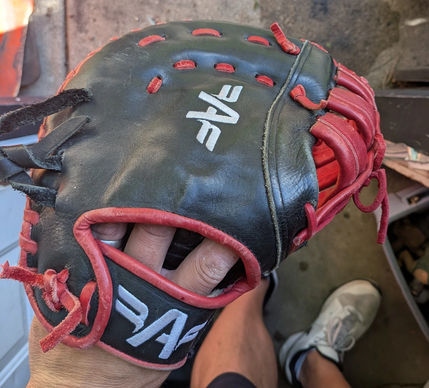 1st Basemen Baseball Glove - photo 2