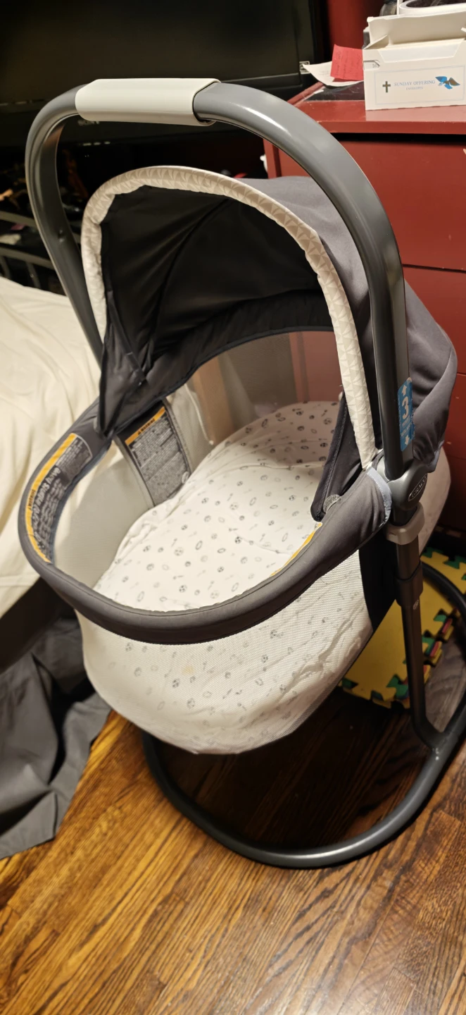 Graco Baby Bassinet - photo 3