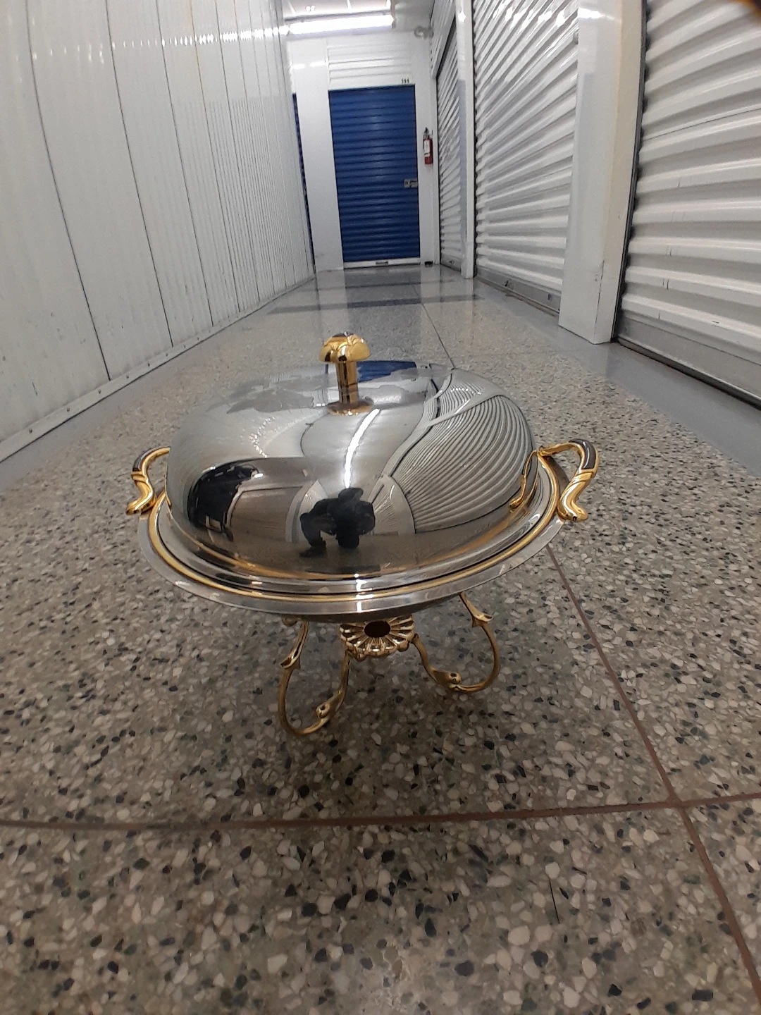 Silver and Gold Tone Chafing Dish - photo 5