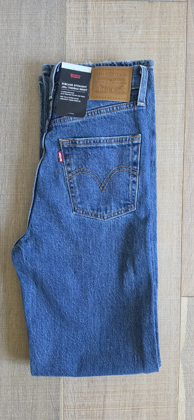 Levi's Ribcage Straight Ankle Jeans - Size 24