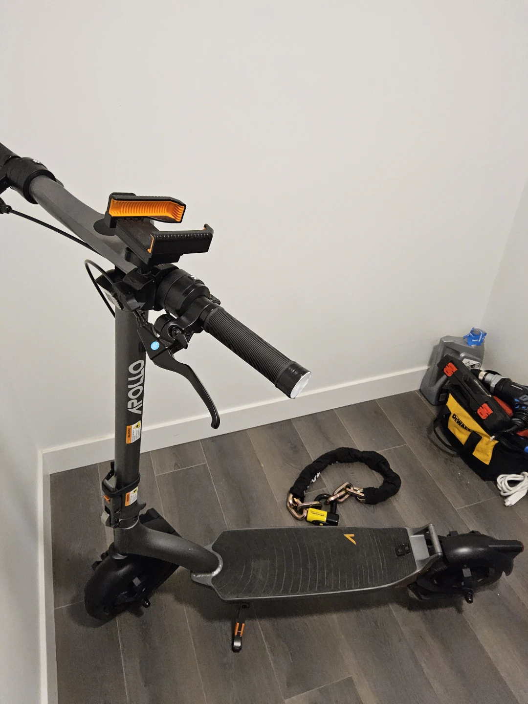 Apollo City 2025 Electric Scooter - photo 2