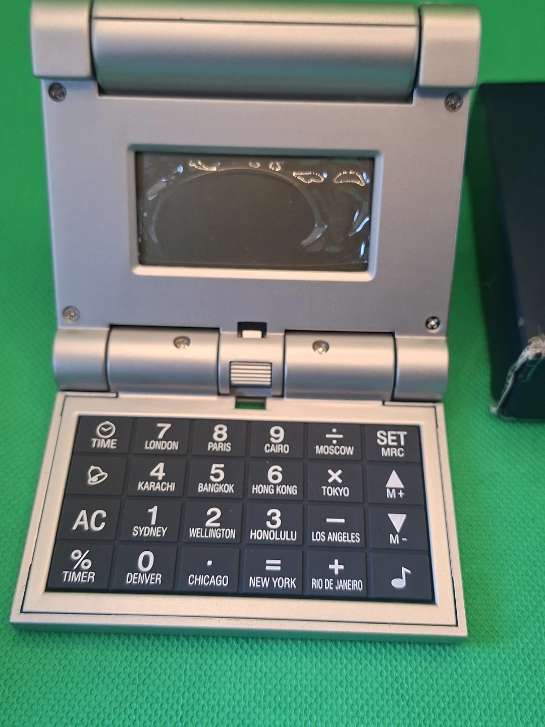 Vintage Brookstone World Time Travel Alarm Clock Calculator - photo 3