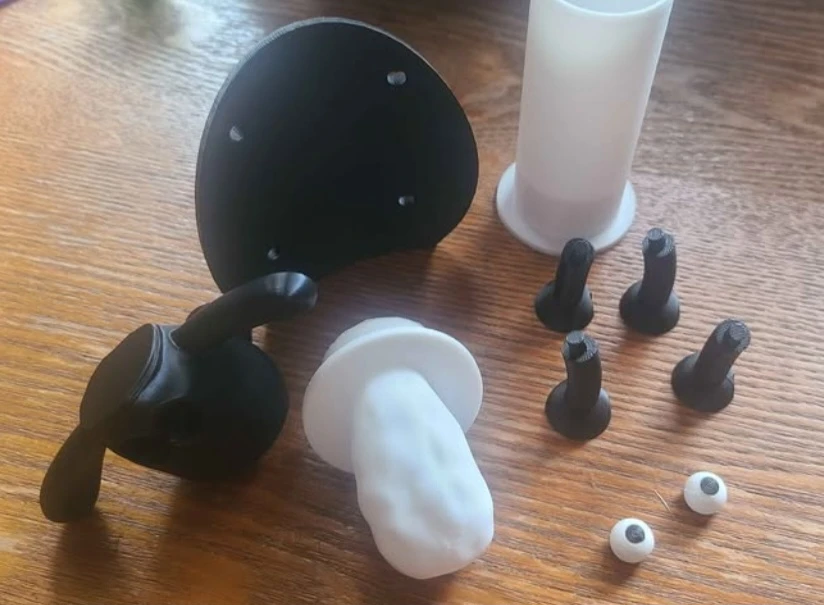 3D Printed Sheep Toilet Paper Holder - photo 4