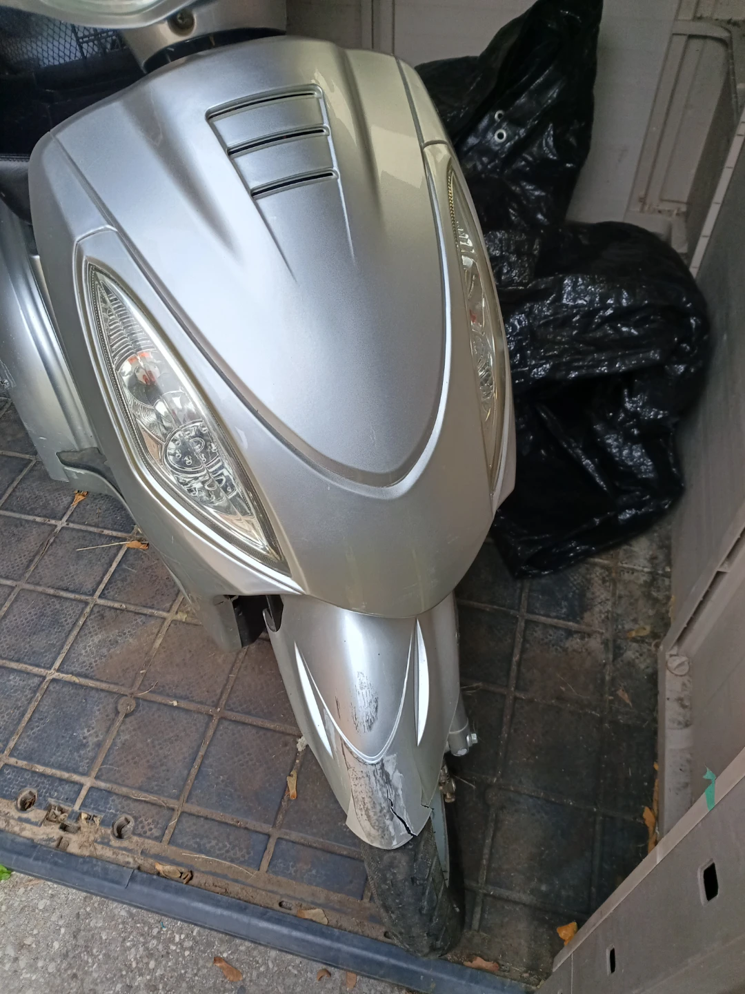 Silver Mobility Scooter - photo 3