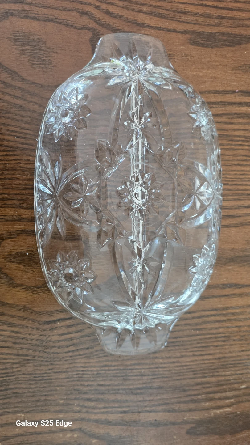 Set of Two Pressed Glass Serving Dishes - photo 3