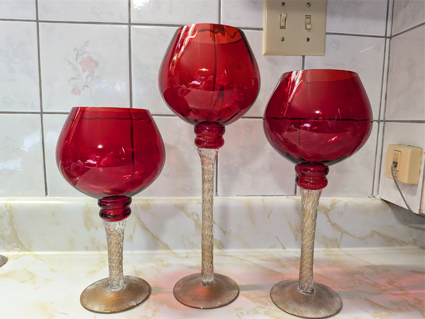 Set of 3 Red Glass Hurricane Candle Holders - photo 3