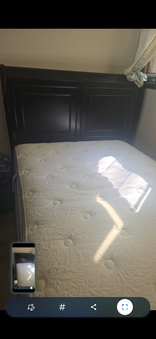 Queen size bed frame with mattress - photo 2