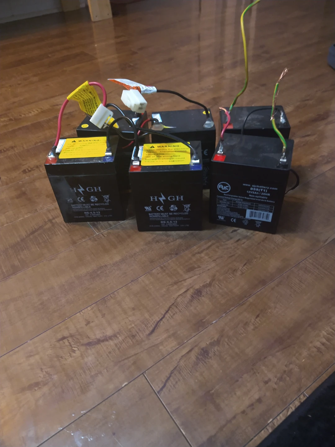 12v Batteries - photo 2