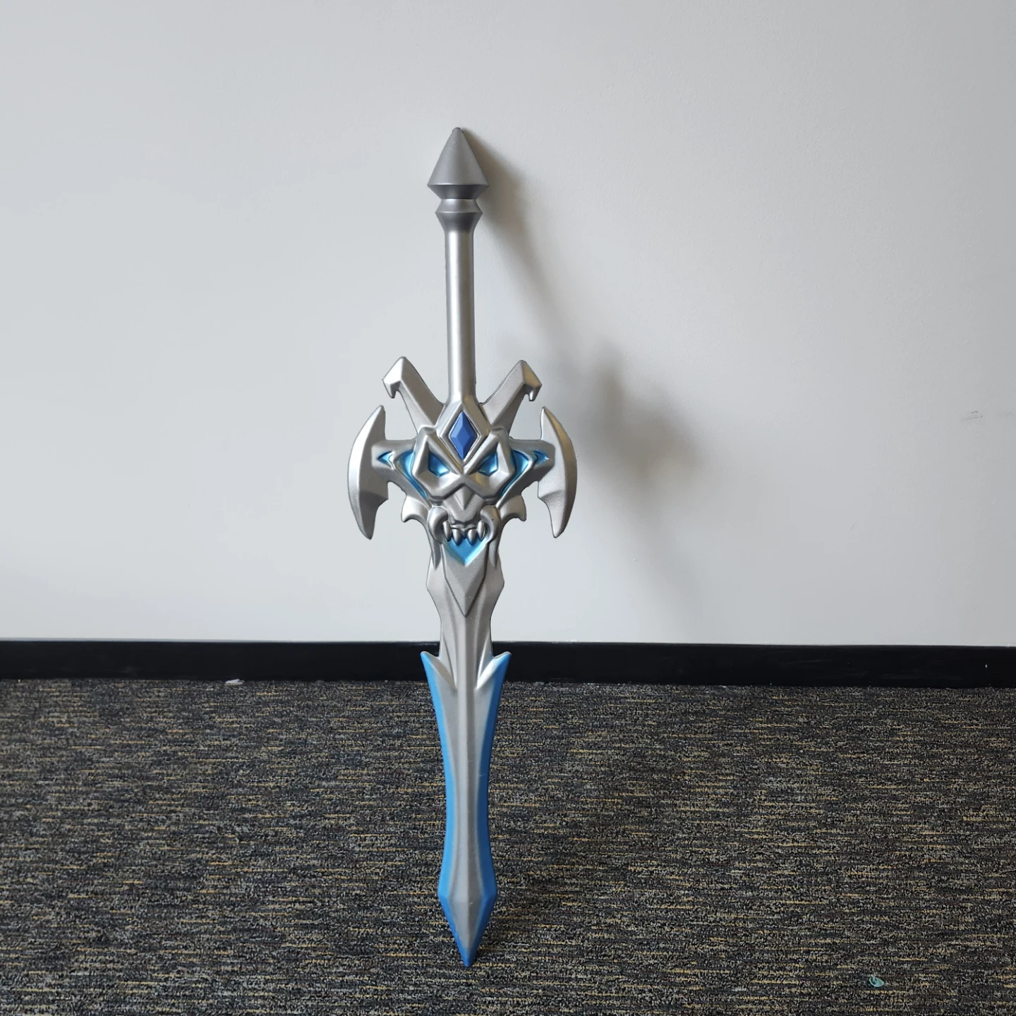 World of Warcraft Frostmourne Foam Sword - photo 3