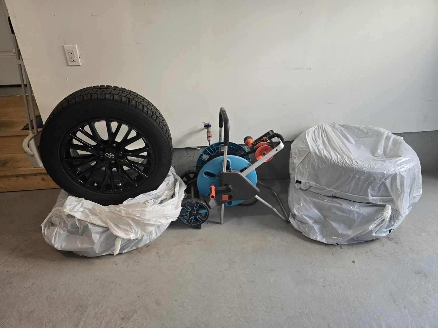 Original Toyota Winter Tires and Rims 235/55R18