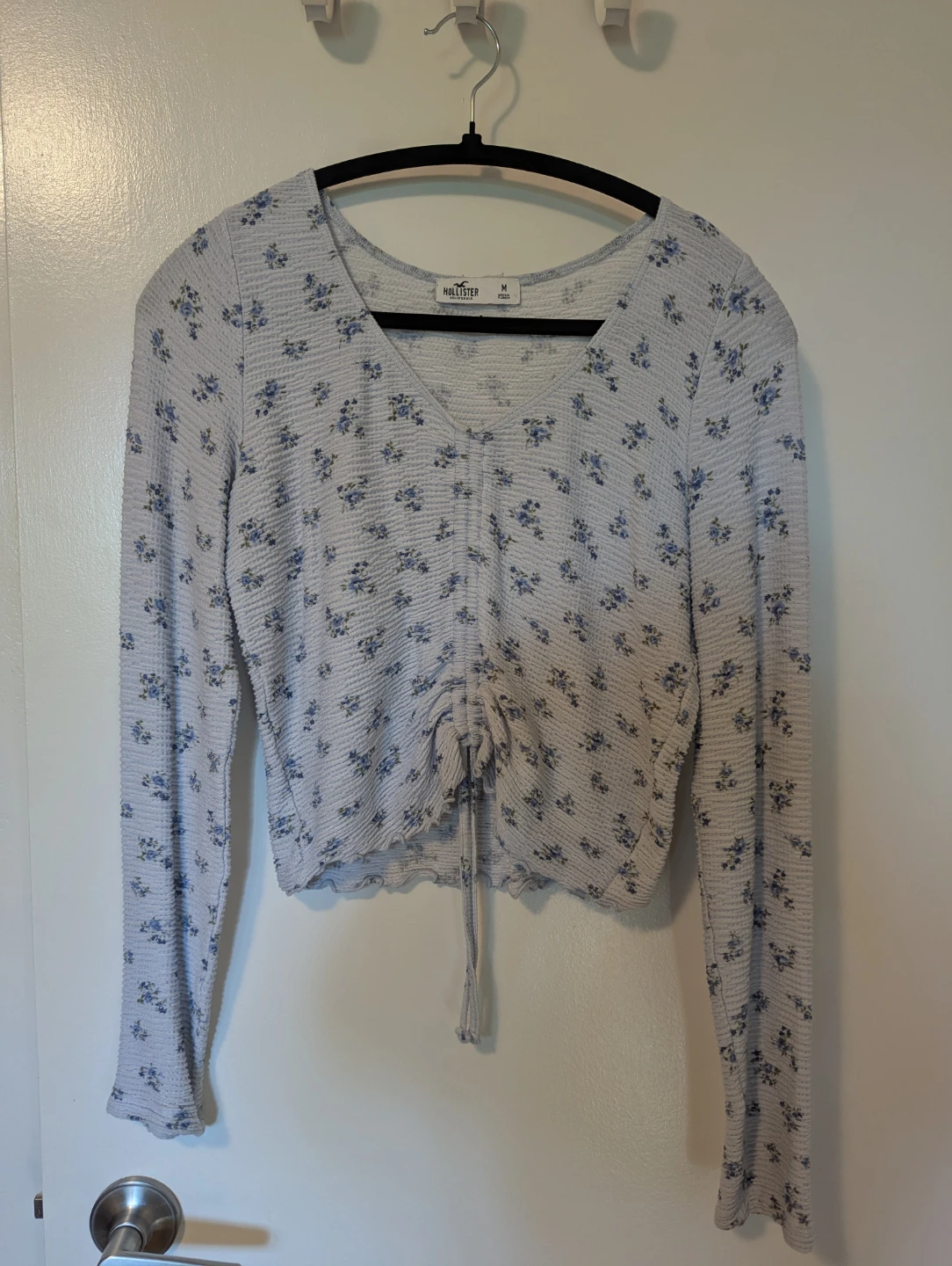 Hollister floral long sleeve top - photo 3