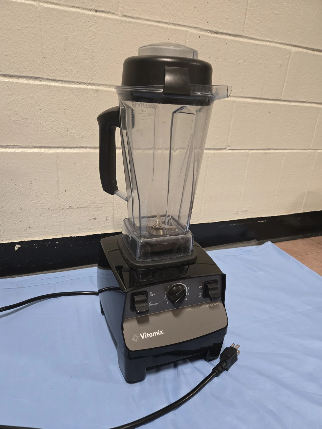 Vitamix Professional Series 200 Blender VM0103 Black - photo 4