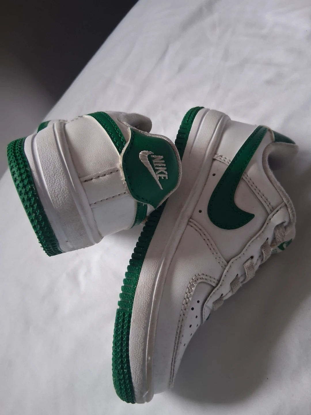 Nike force 1 low toddler shoe size 2.5