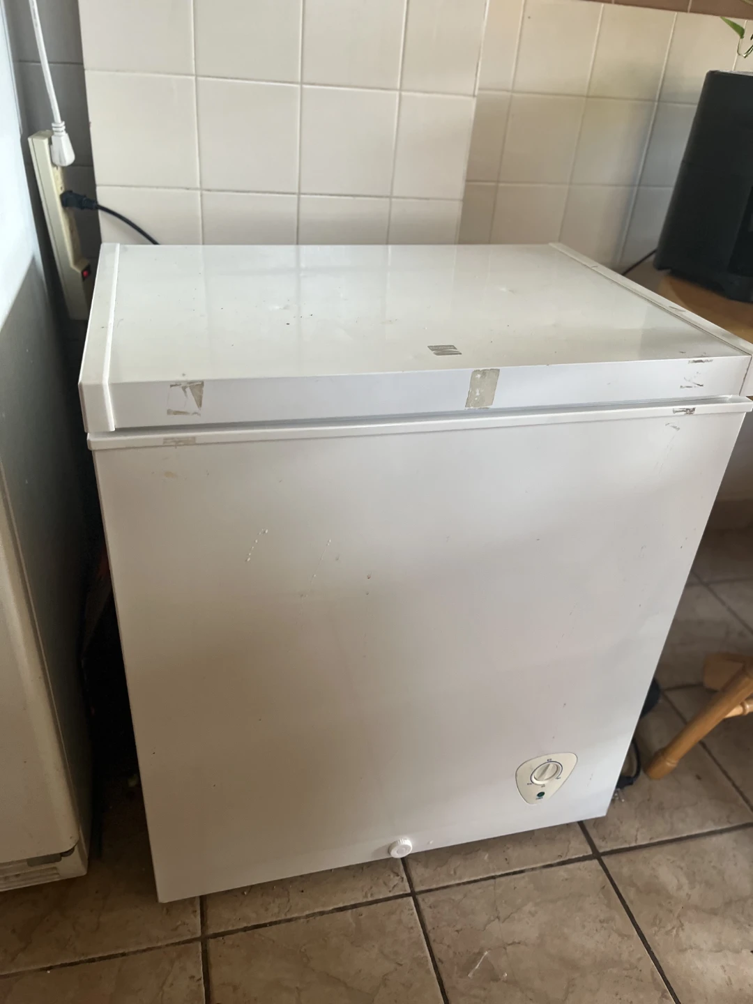Kenmore Chest Freezer / Deep Freezer with Storage Basket