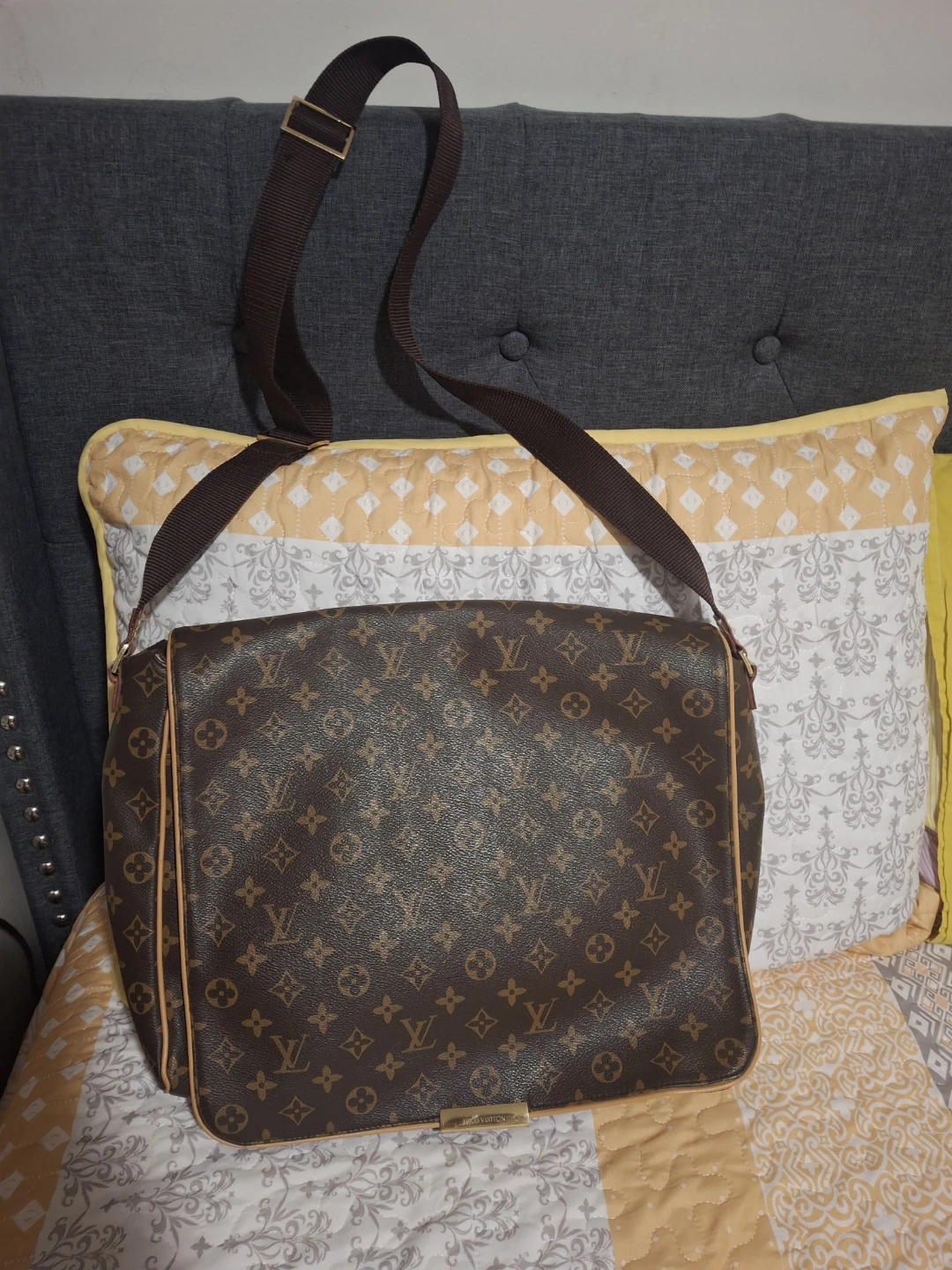 Louis Vuitton Monogram Messenger Bag 🏈 - photo 4