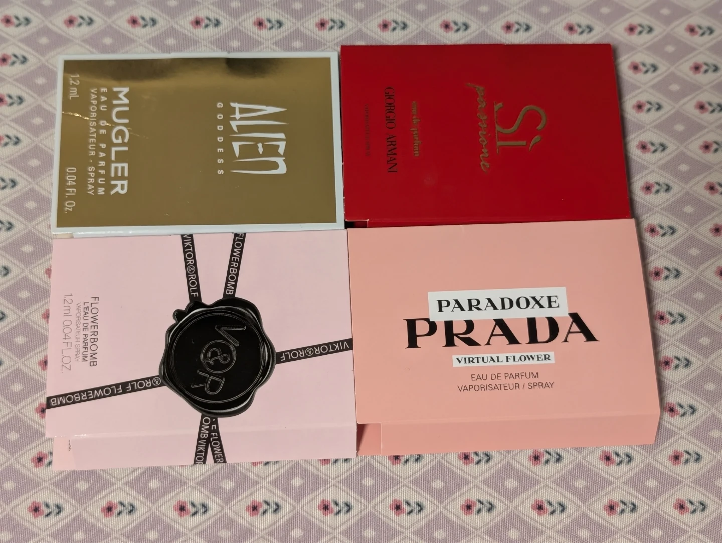 Set of 4 Designer Perfume Sample Vials