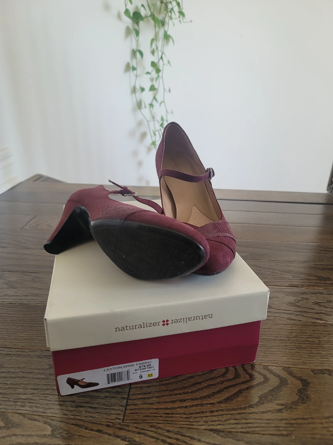 Naturalizer Women's Burgundy Mary Jane Heels and hand-bag - photo 3