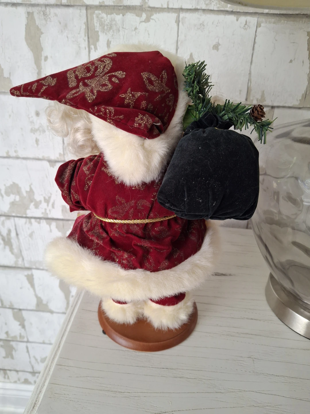 Beautiful Santa Claus. - photo 2