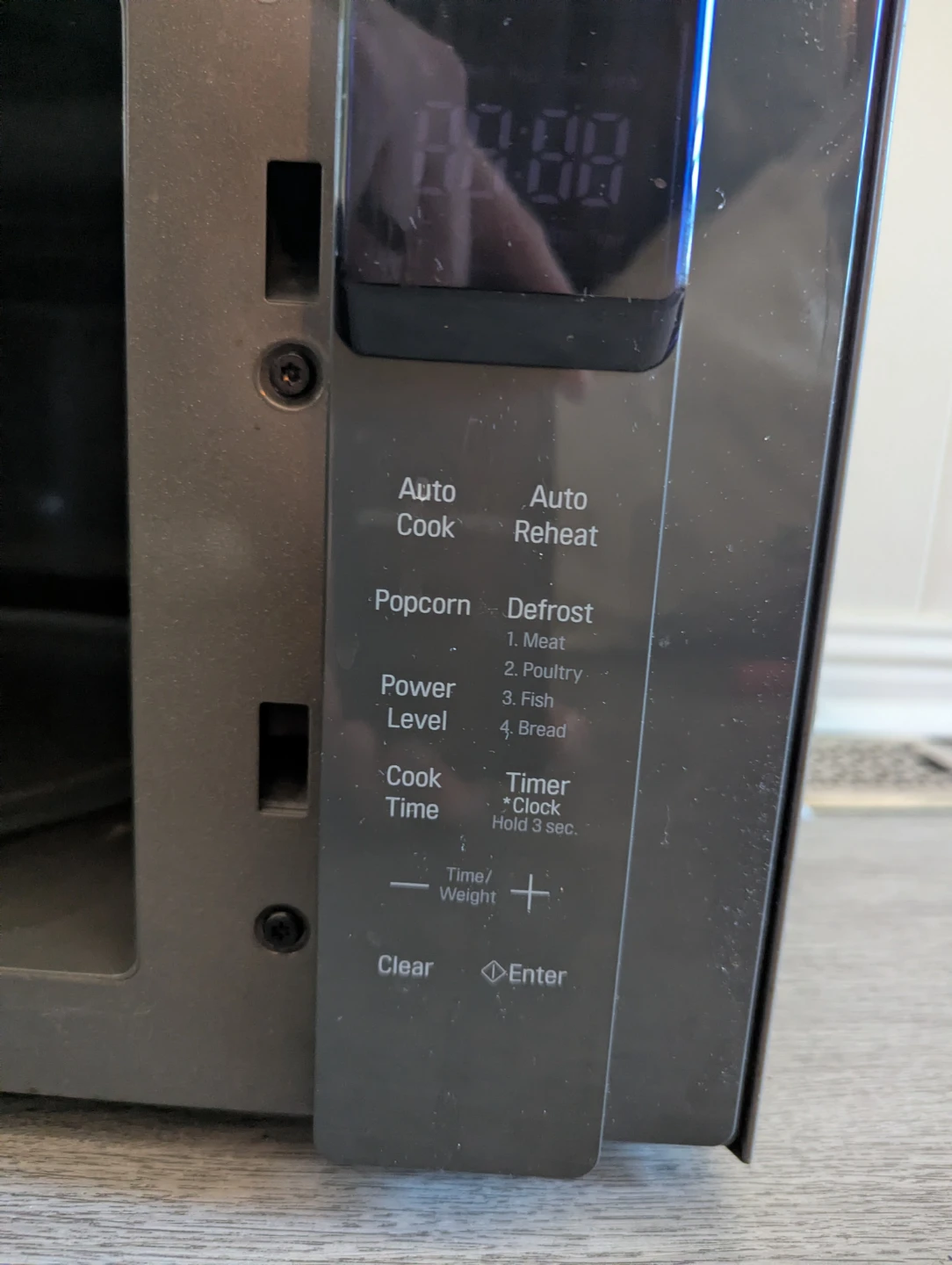 LG Microwave with Smart Inverter - photo 5