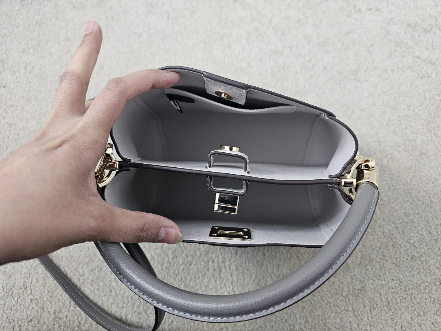 Authentic Kate Spade Top Handle Bag with Shoulder Strap - photo 5