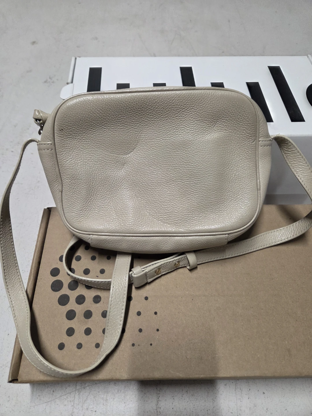 Massimo Dutti Leather Camera Bag - photo 2