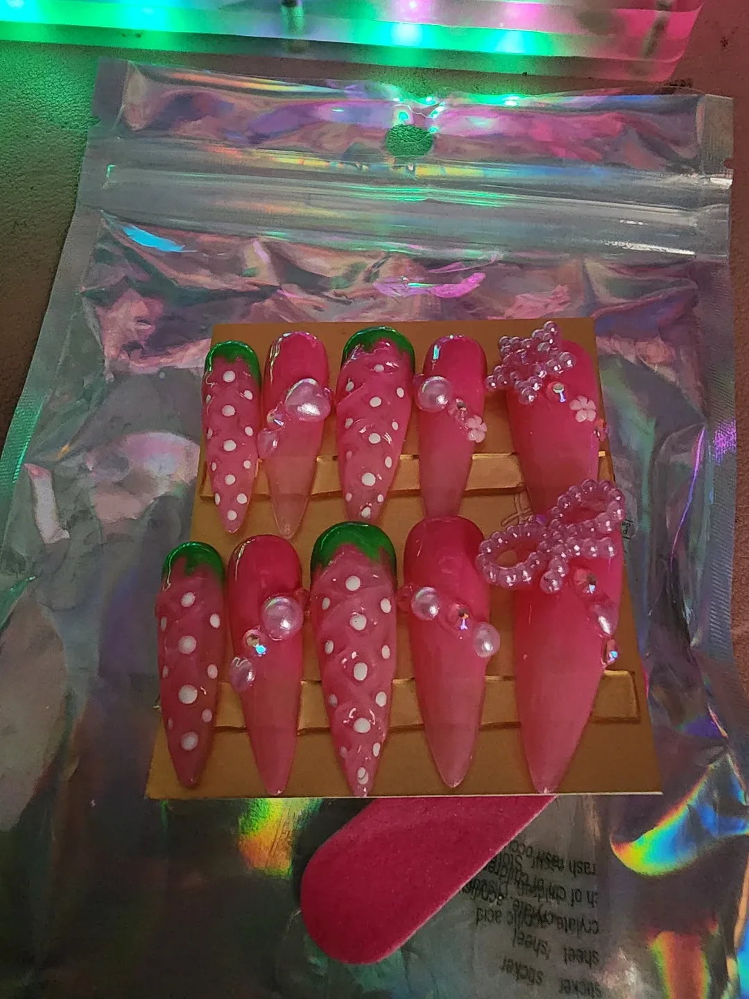 Handmade Strawberry Press-On Nails Size xs